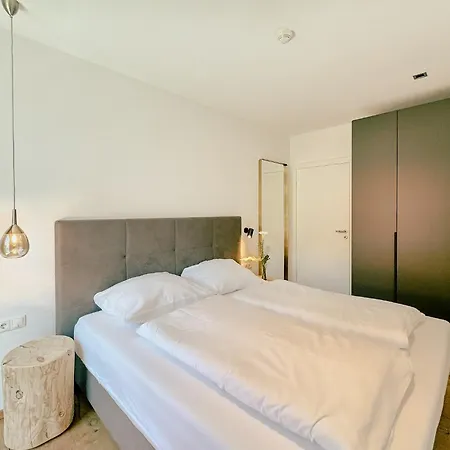 Ziller Delight With Balcony & Car Park - An Alpenluxus Appartement, Zillertal Apartman