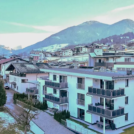 Ziller Delight With Balcony & Car Park - An Alpenluxus Appartement, Zillertal Apartman Fügen