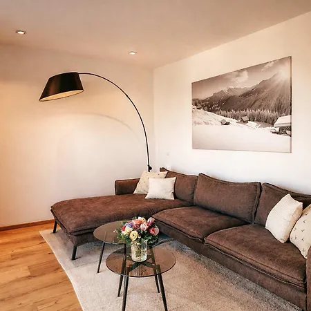 Σπίτι διακοπών Ziller Delight - Stylish With Balcony & Mountain View