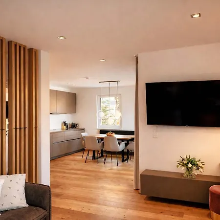 Ziller Delight - Stylish With Balcony & Mountain View *